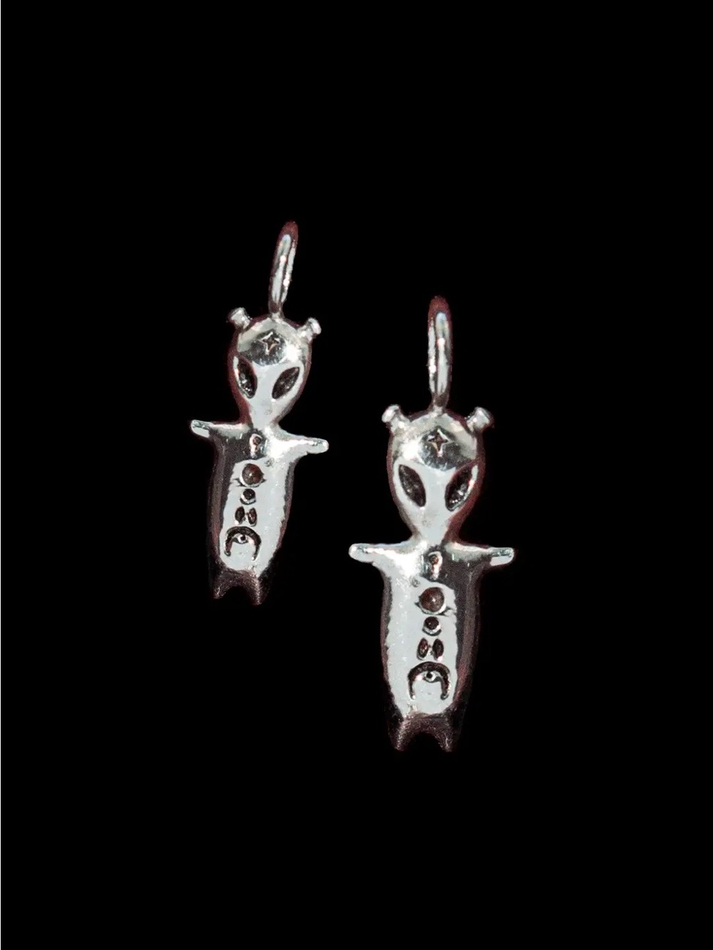 Sofia Zakia Silver Alien Worry Doll - Picture 4 of 12